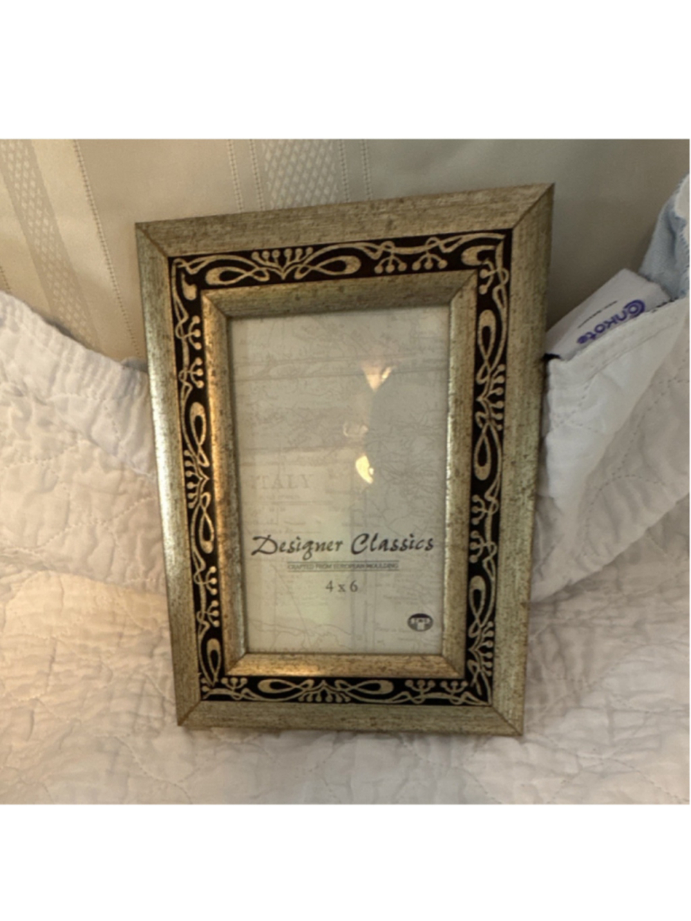 Designer Classics 4x6 Wood Photo Frame Black Gold Distressed Clear Glass